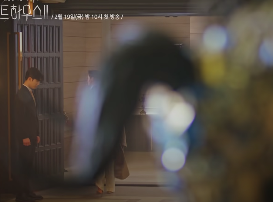 Điểm lại loạt chi tiết đáng chú ý trong trailer “bom tấn” Penthouse 2: Ác nữ lên ngôi, “bà cả” Su Ryeon sống lại? - ảnh 34