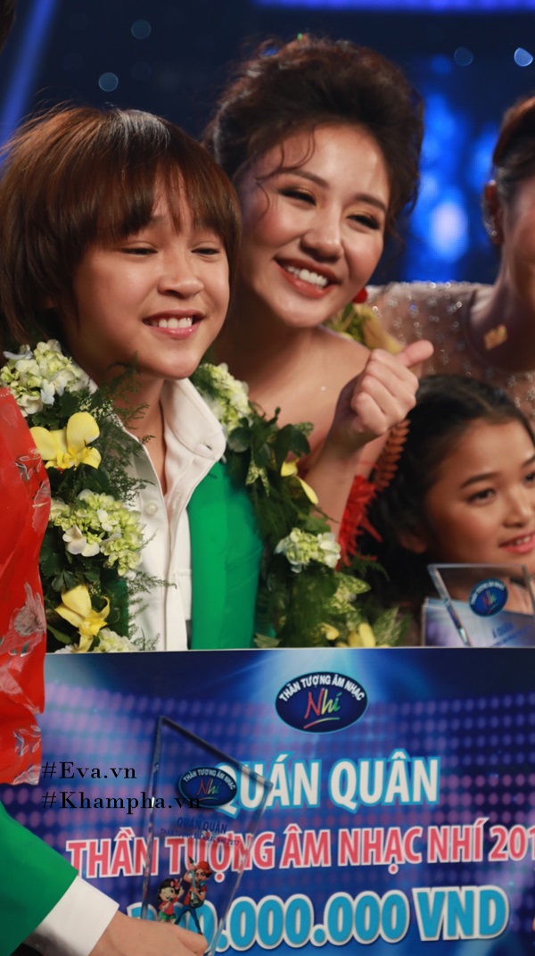 Thiên Khôi - cậu bé với mái tóc 'Maika' từng được gọi tên nhận giải quán quân Vietnam Idol Kids mùa 2 (2017)