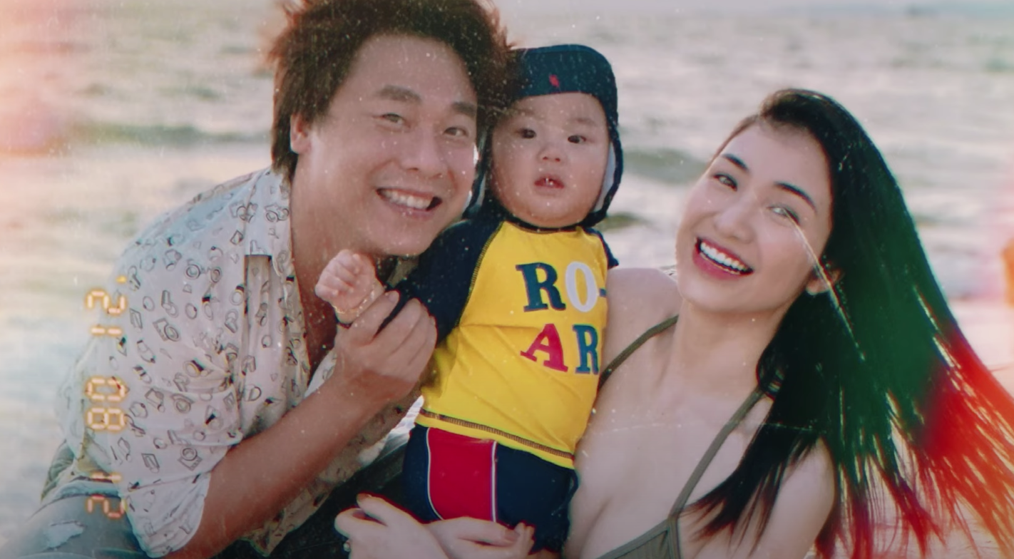 Khoảnh khắc gia đình 3 người hạnh phúc của Hoà Minzy bên chồng và con trai