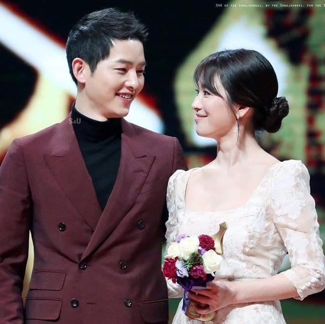 “Chị đẹp” Song Hye Kyo và số lần hợp tác cùng trai trẻ trên màn ảnh khiến fan “ôm tim” vì quá đẹp đôi