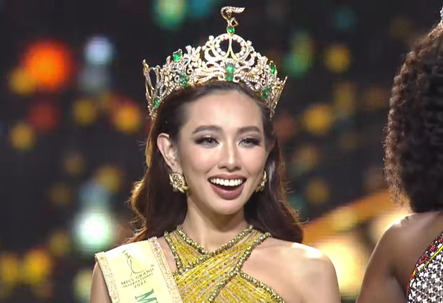 Trước khi xuất sắc giành vương miện Miss Grand International, Thùy Tiên từng vướng lùm xùm khi bị Đặng Thùy Trang tố 'quỵt nợ' 1,5 tỷ đồng.