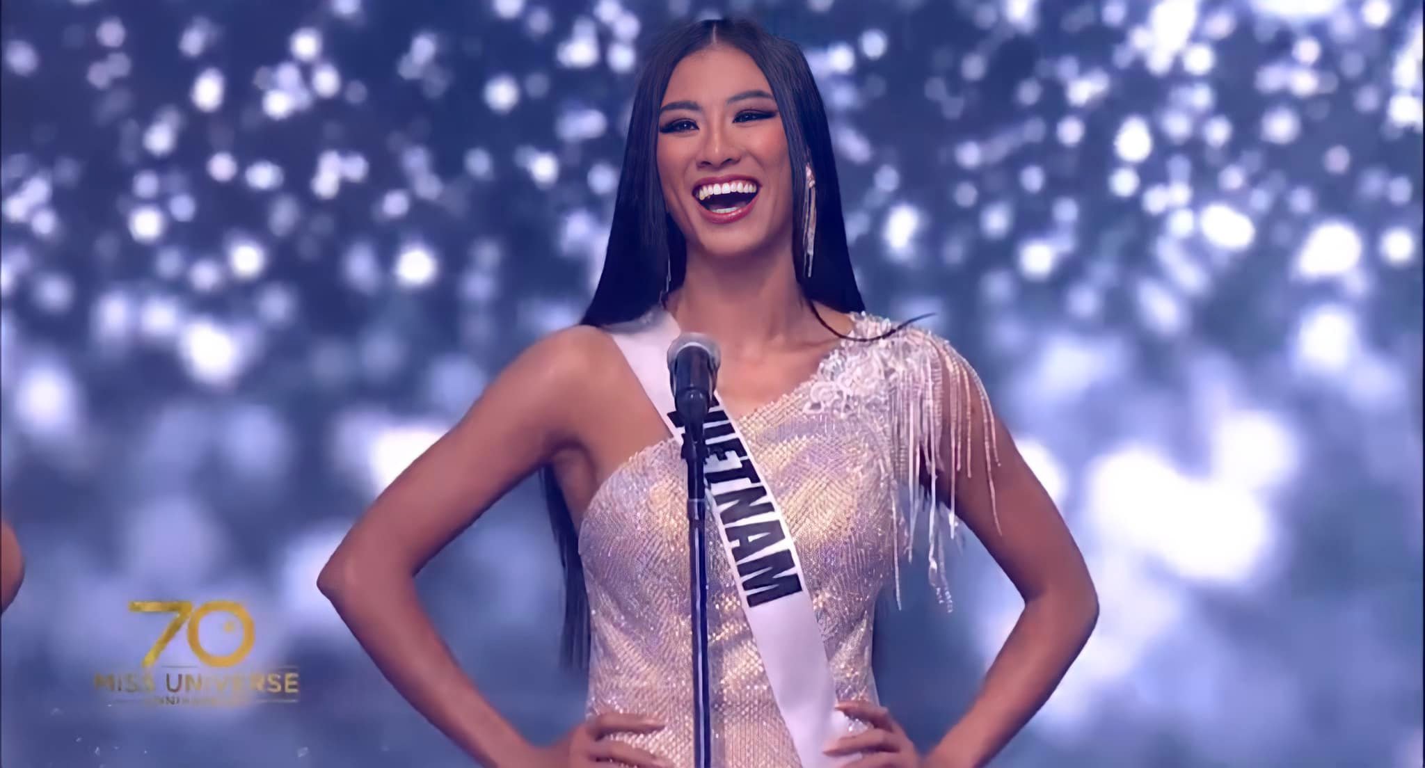 Kim Duyên tự tin sải bước ở phần thi dạ hội, bikini và Quốc phục trong bán kết Miss Universe 2021 - ảnh 8