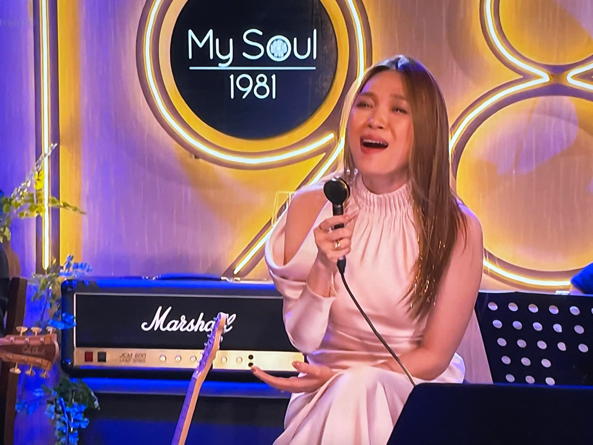 Mỹ Tâm lên tiếng xin lỗi vì sự cố kỹ thuật trong liveshow online gây ảnh hưởng người xem Mỹ Tâm lên tiếng xin lỗi vì sự cố kỹ thuật trong liveshow online gây ảnh hưởng người xem - ảnh 5