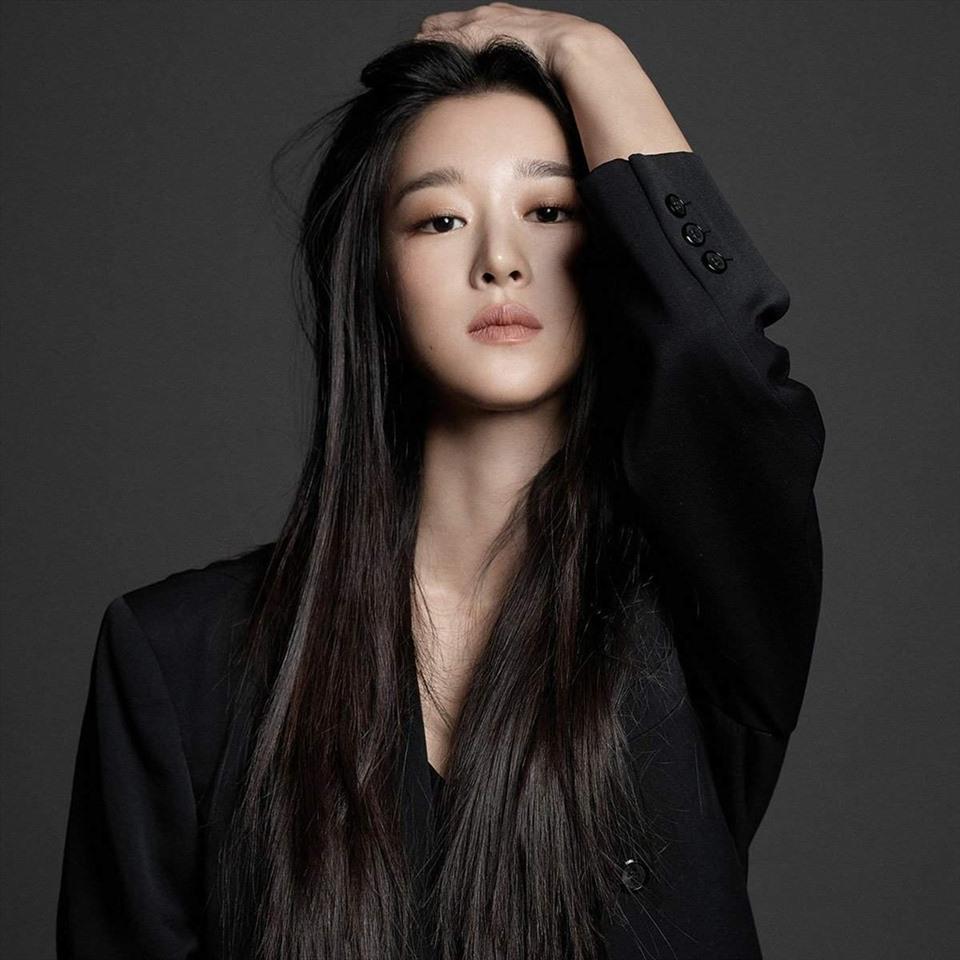 “Điên nữ” Seo Ye Ji chính thức lên tiếng sau 10 tháng bê bối “thao túng bạn trai”, lừa gạt học vấn “Điên nữ” Seo Ye Ji chính thức lên tiếng sau 10 tháng bê bối “thao túng bạn trai”, lừa gạt học vấn
