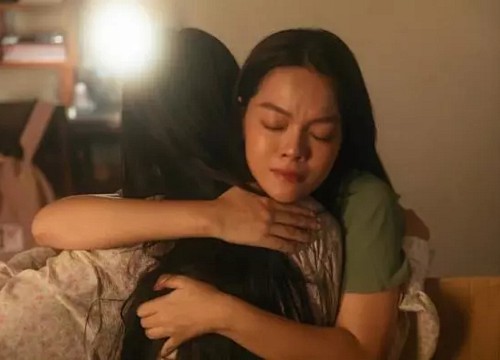 Phạm Quỳnh Anh thấy sợ lòng người khi bị xuyên tạc cô tác động vật lý khiến con gái khóc để PR MV