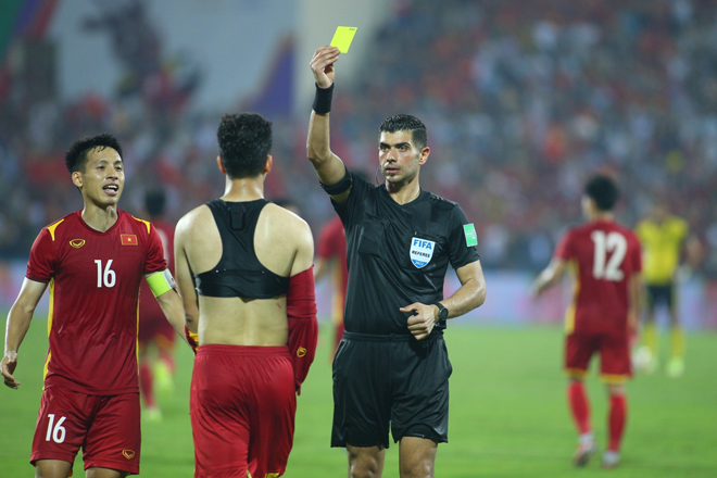 Vừa ghi bàn quyết định Việt Nam vào chung kết SEA Games 31, Tiến Linh vẫn bị anti-fan mỉa mai “chân gỗ”