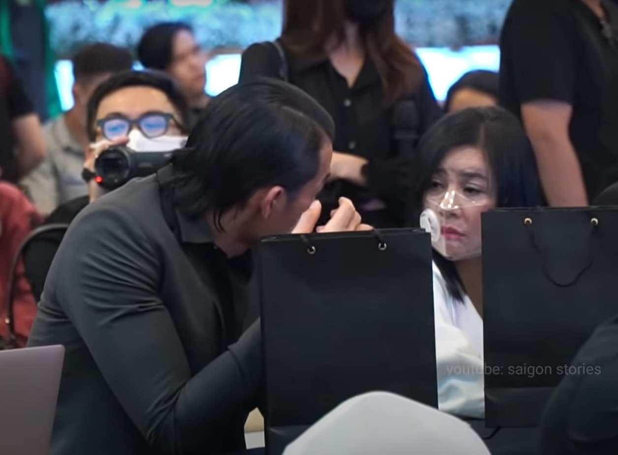 Netizen bất ngờ đào lại clip Cát Phượng cố tình tránh mặt Kiều Minh Tuấn khi cùng tham gia sự kiện