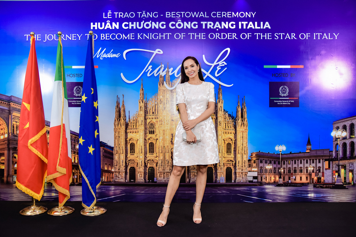 Dàn mỹ nhân đọ sắc cực căng trên thảm đỏ tiệc mừng bà trùm thời trang Việt nhận Huân chương công trạng của Ý