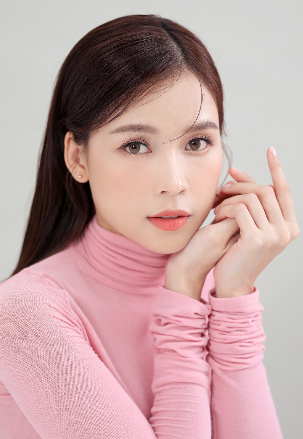 Đẹp thanh khiết như Sam, mặc đơn giản chụp vội vàng vẫn ra bộ ảnh xuất sắc Đẹp thanh khiết như Sam, mặc đơn giản chụp vội vàng vẫn ra bộ ảnh xuất sắc - ảnh 1