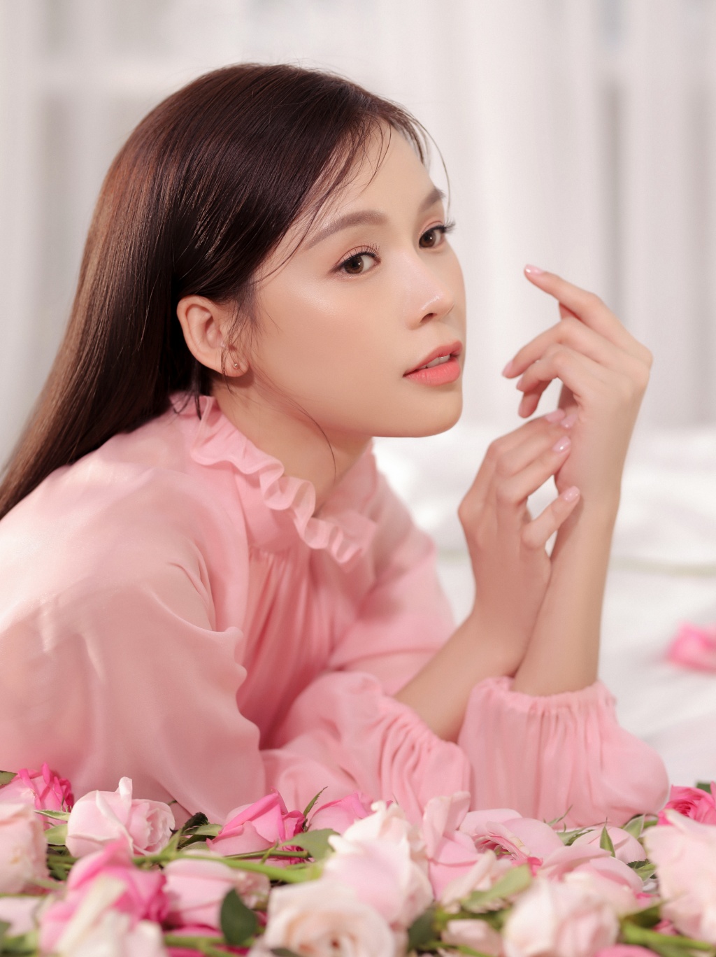 Đẹp thanh khiết như Sam, mặc đơn giản chụp vội vàng vẫn ra bộ ảnh xuất sắc Đẹp thanh khiết như Sam, mặc đơn giản chụp vội vàng vẫn ra bộ ảnh xuất sắc - ảnh 3