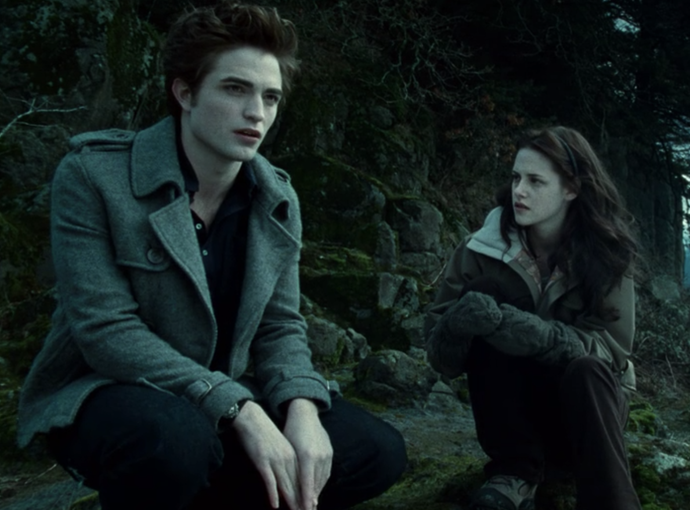 Tên tuổi của Robert Pattinson và Kristen Stewart “thăng hạng” sau Twilight