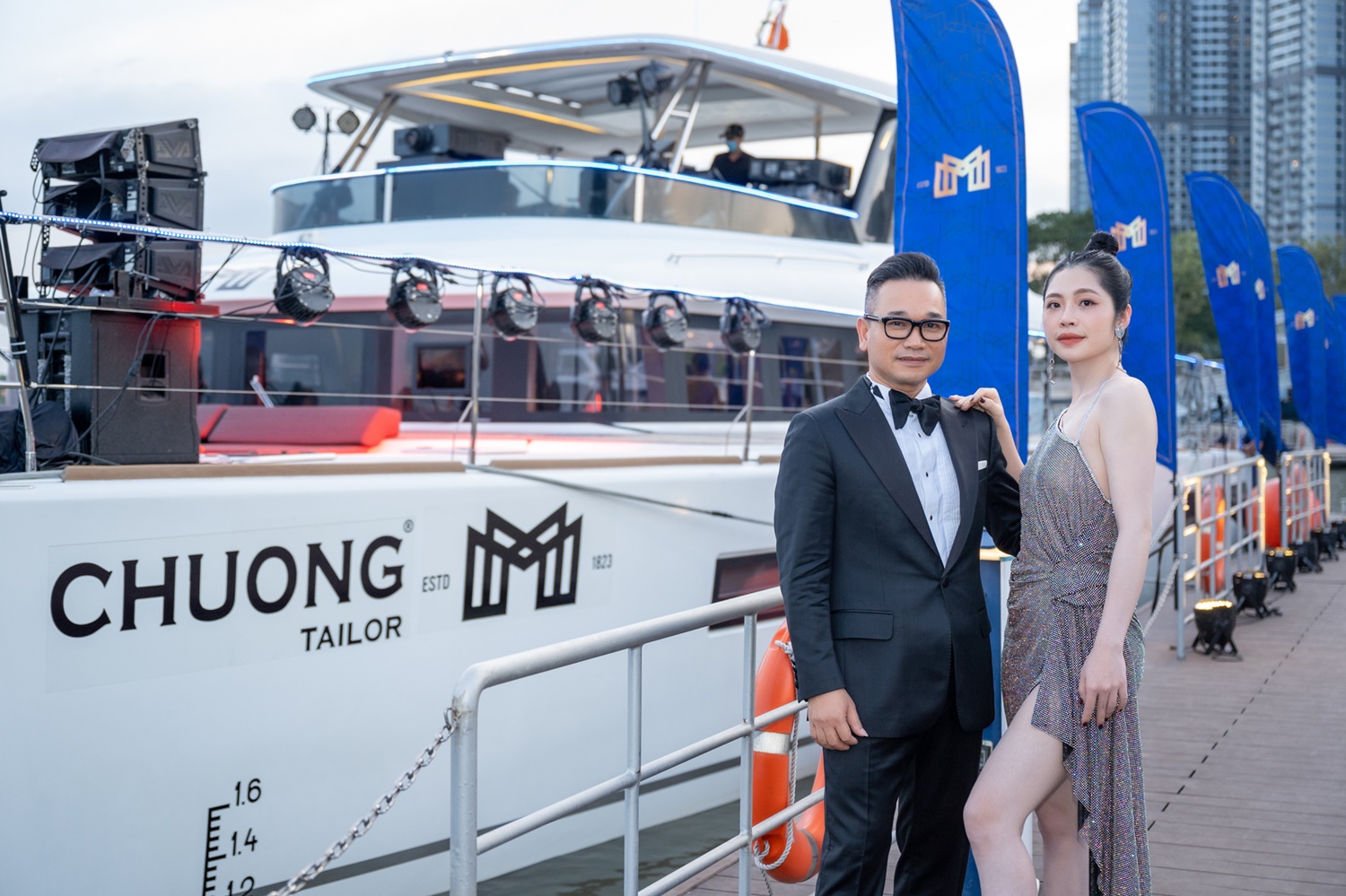 Quang Hà, Khắc Việt dự “dạ tiệc tinh hoa” trên du thuyền 120 tỷ đồng