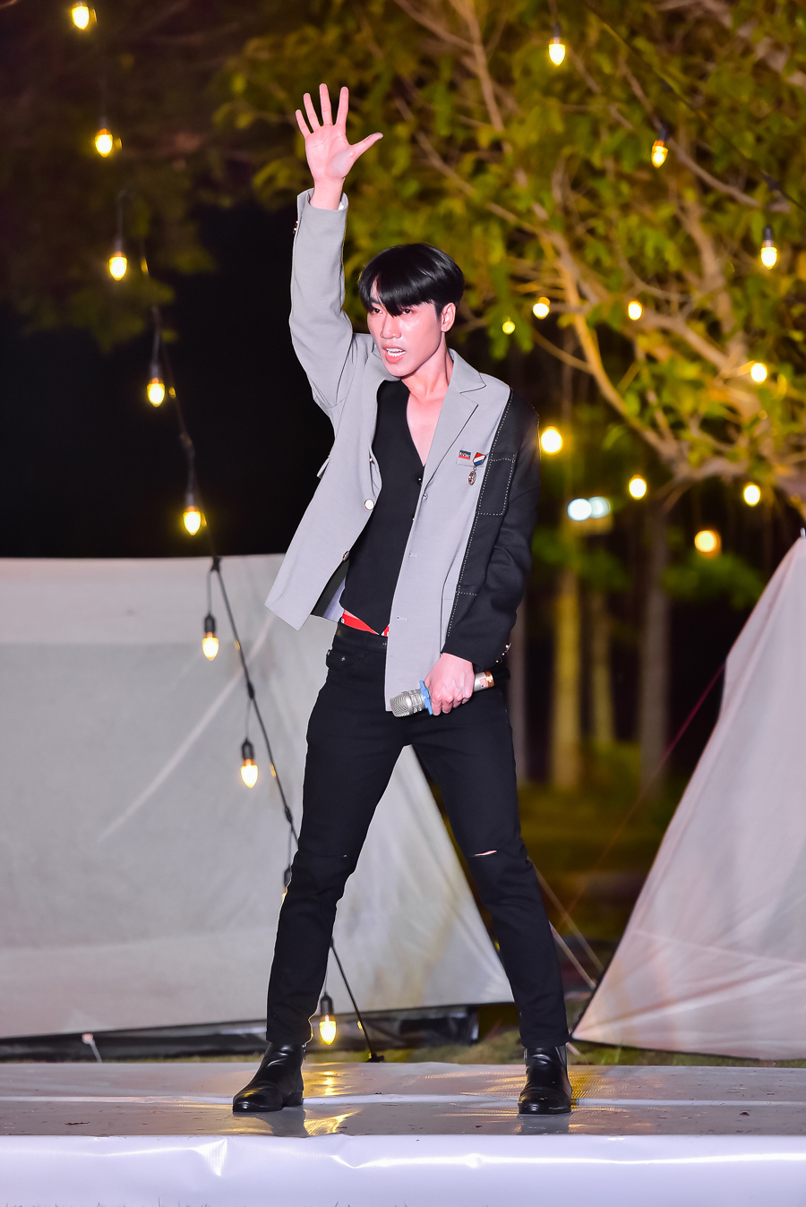 Thí sinh Vietnam Fitness Model 2021 cuồn cuộn cơ bắp… gói bánh Tét Thí sinh Vietnam Fitness Model 2021 cuồn cuộn cơ bắp… gói bánh Tét - ảnh 14