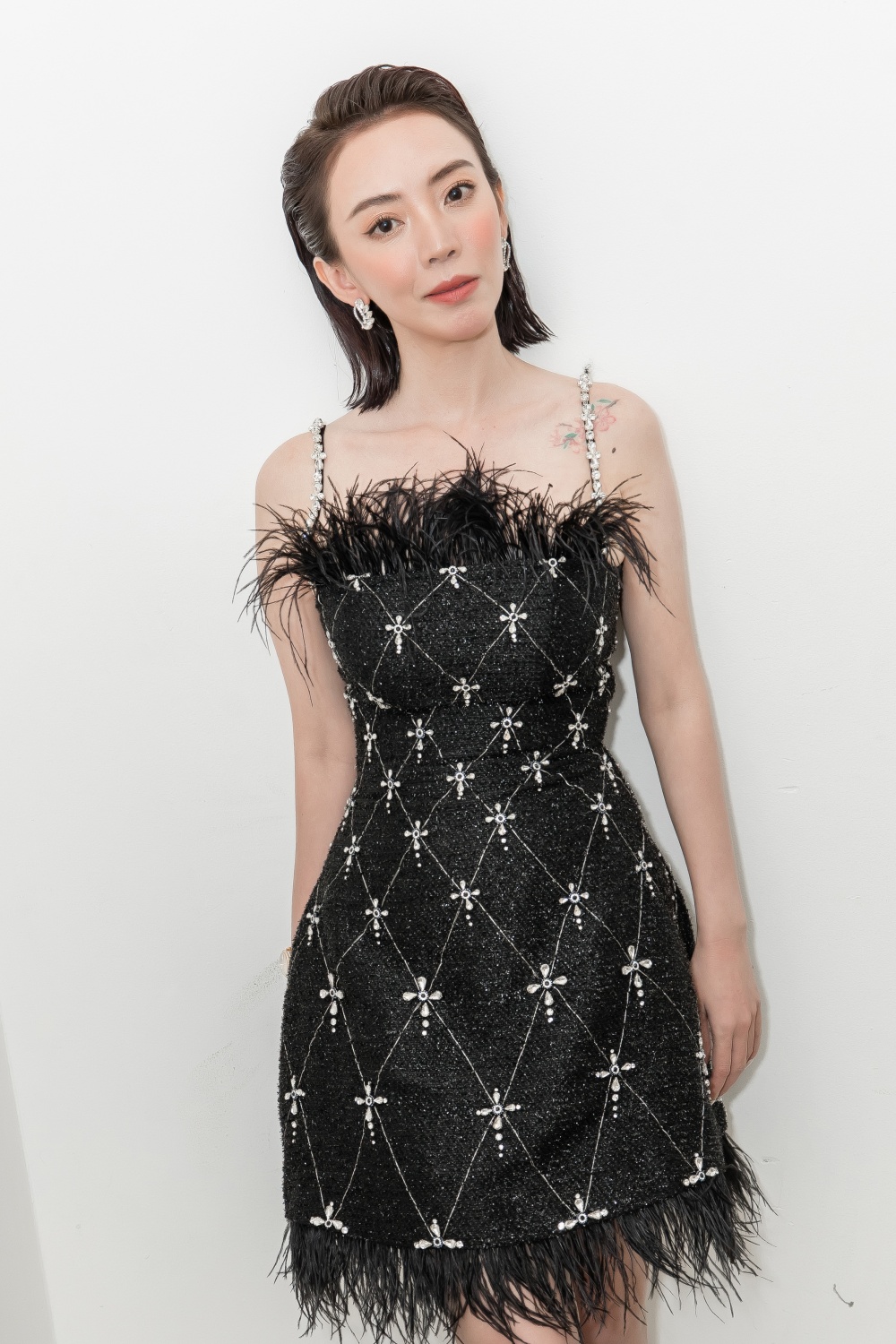 Thu Trang thay 2 bộ váy, chiếm trọn spotlight khi sánh đôi bên Tiến Luật - ảnh 6