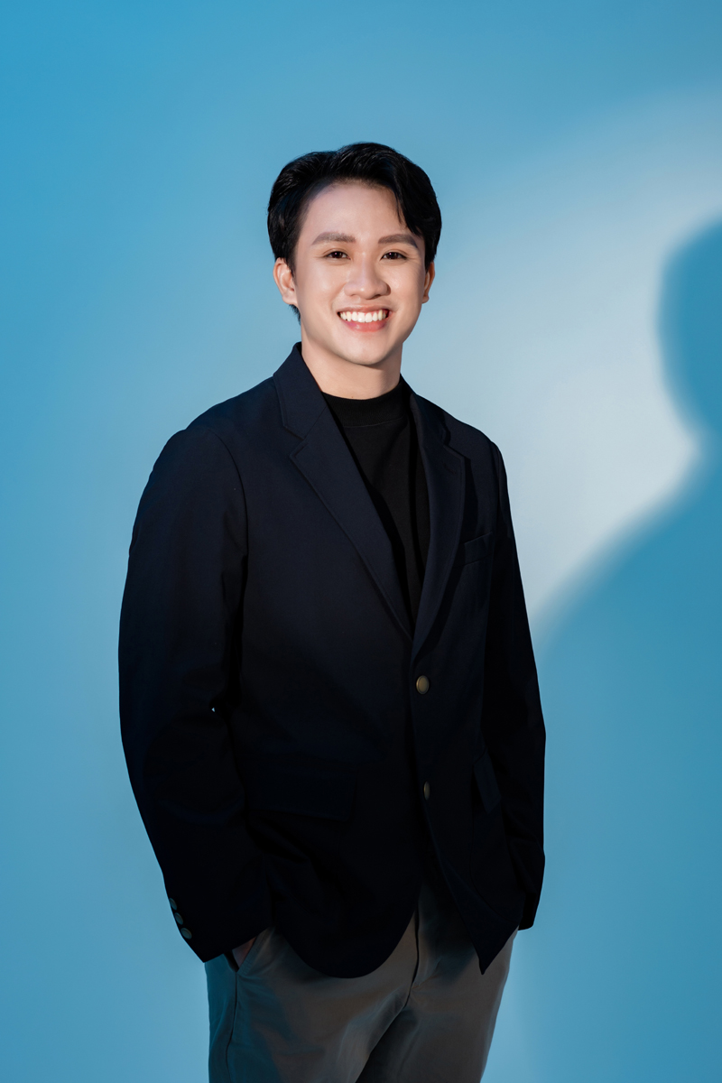 Hot TikToker Simon Phan bỏ nghề kiến trúc sư, theo đuổi đam mê lồng tiếng khiến netizen mê mẩn chất giọng - ảnh 1