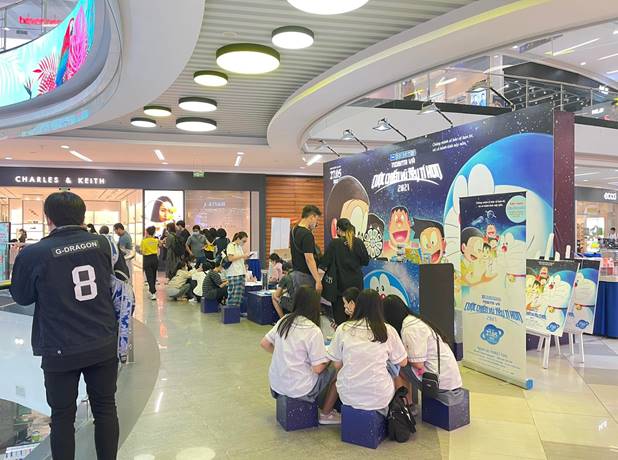 Doraemon tái xuất đầy ấn tượng, “chễm chệ” ngôi vương phòng vé Việt - ảnh 3