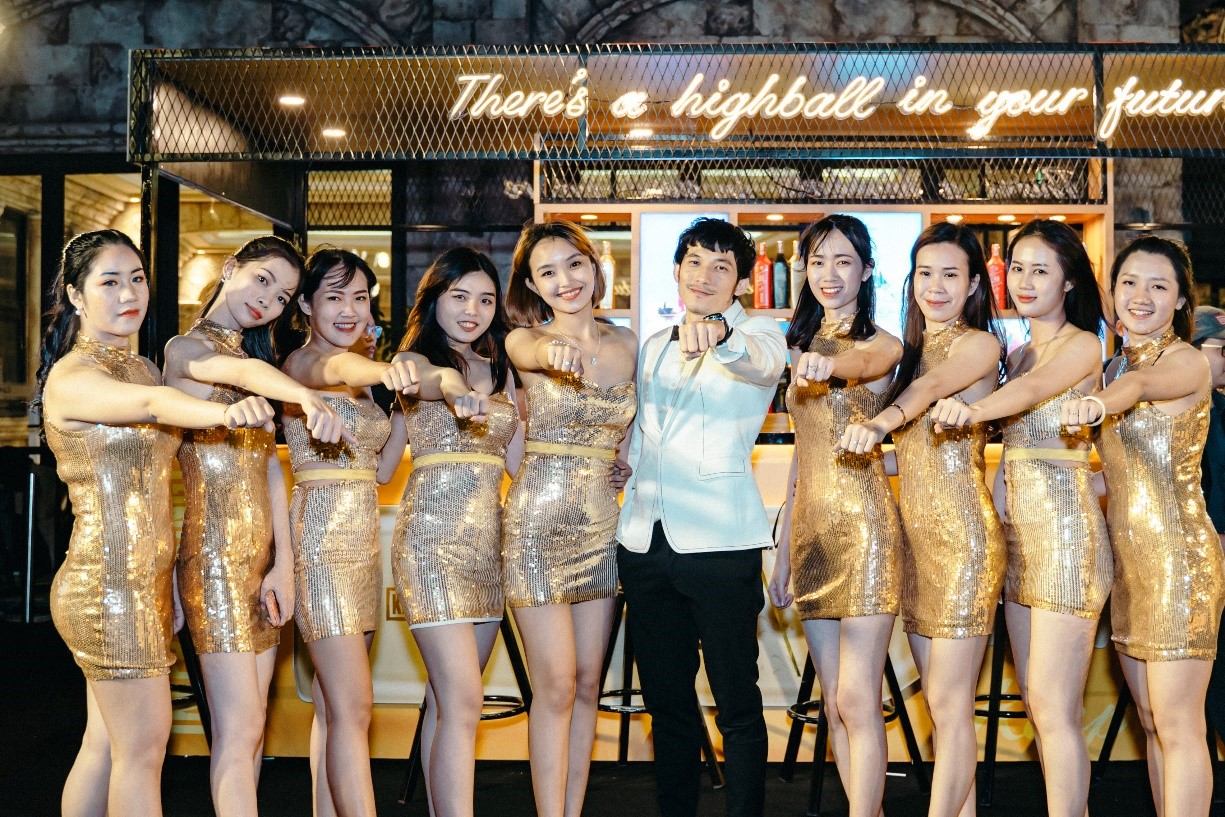 Liên Bỉnh Phát nổi bật trong sự kiện Đại tiệc Thần ánh sáng tại Phú Quốc - ảnh 7