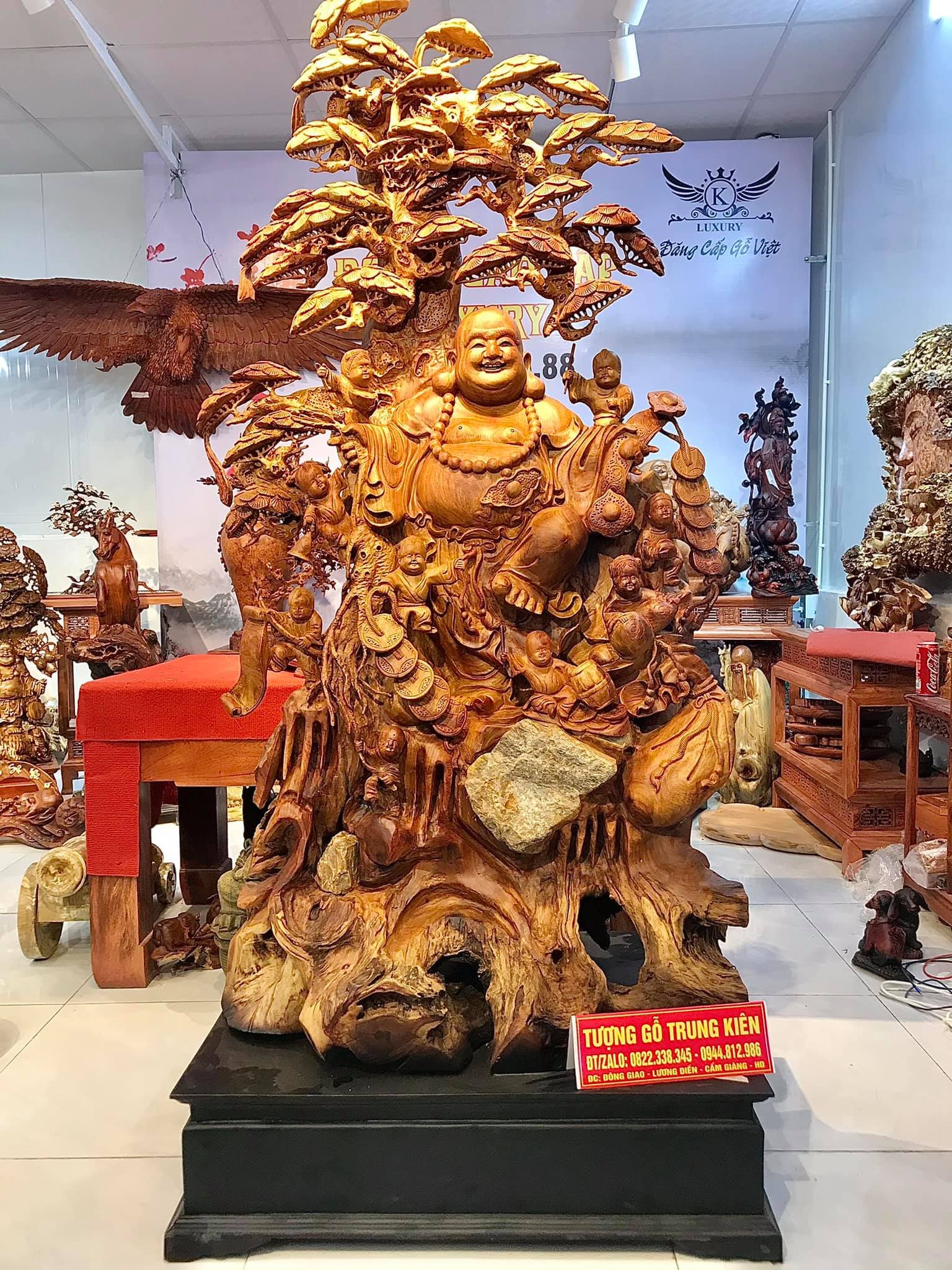 Sự đa dạng về nghệ thuật và ý nghĩa của sản phẩm mang lại tại tượng gỗ Trung Kiên - ảnh 1