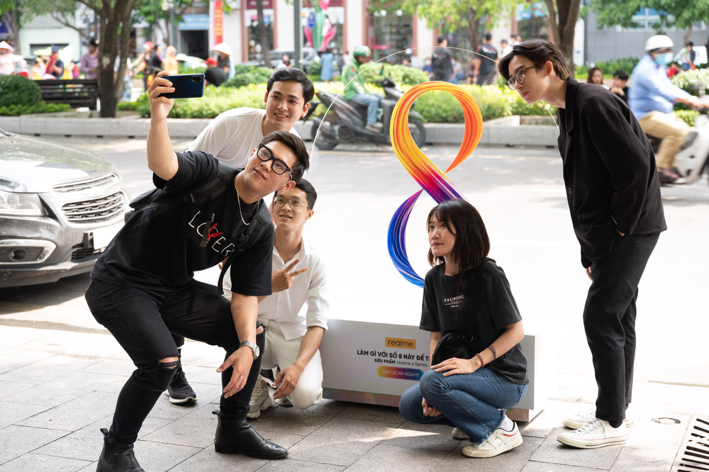 Giờ G đã điểm, Realme 8 series chính thức ra mắt tại Việt Nam, kết thúc hành trình truy tìm số 8 bí ẩn gây bão Facebook - ảnh 2