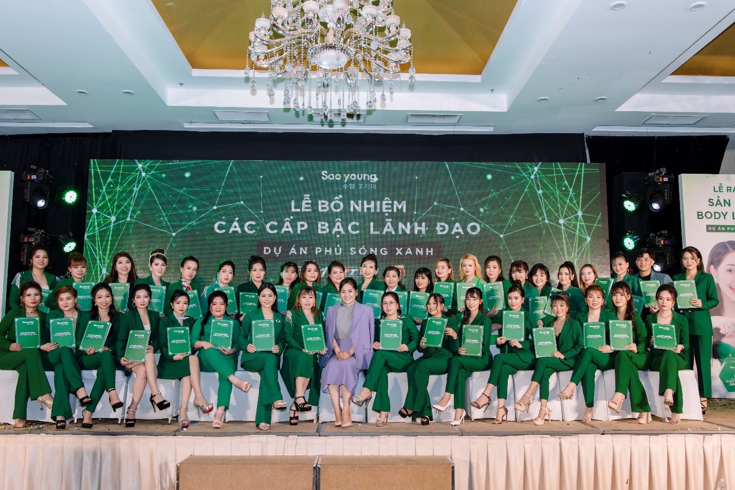 CEO Ngân Thị rạng rỡ tại sự kiện ra mắt Body Lục tảo - ảnh 7