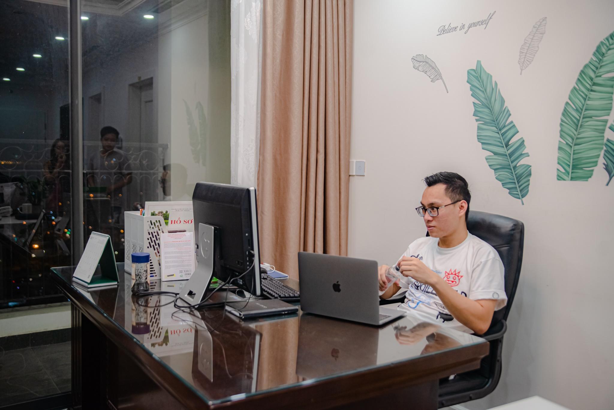 CEO Nguyễn Minh Trung: Cử nhân Học Viện Ngân Hàng thành công khi kinh doanh sim số đẹp