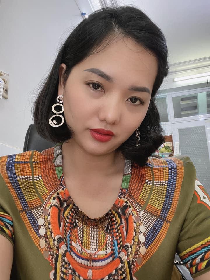 8x Bùi Thị Trúc Linh với nghề sửa túi hàng hiệu, dù giá cao nhưng vẫn đông khách 8x Bùi Thị Trúc Linh với nghề sửa túi hàng hiệu, dù giá cao nhưng vẫn đông khách - ảnh 2