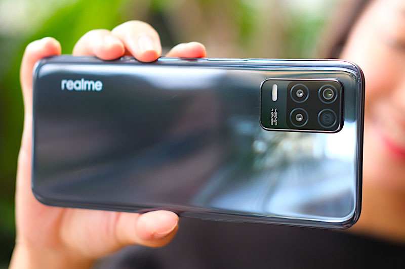 Realme 8 5G - Tự tin sáng tạo, dẫn đầu xu hướng với tốc độ kết nối 5G vượt bậc - ảnh 2
