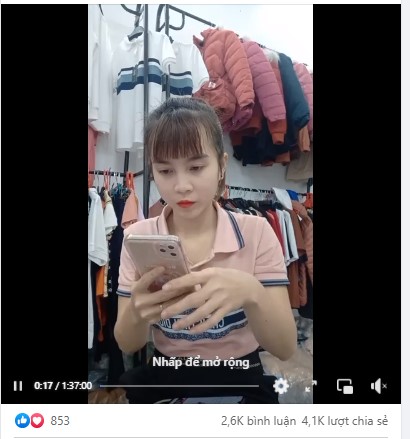 Miệt mài livestream- Giờ đây shop Thanh Tâm có gì?