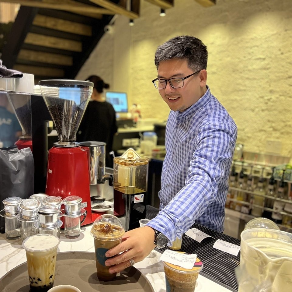 Nguyễn Đức Quế - Chàng trai trẻ xứ Nghệ làm giàu từ kinh doanh cà phê