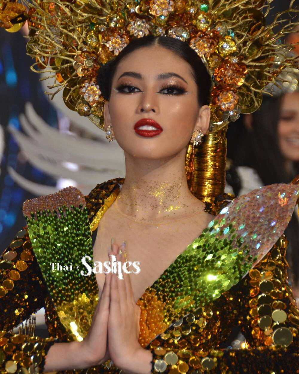 Góc tự hào: Á hậu Ngọc Thảo xuất sắc lọt top 10 Quốc phục đẹp nhất MQI 2020