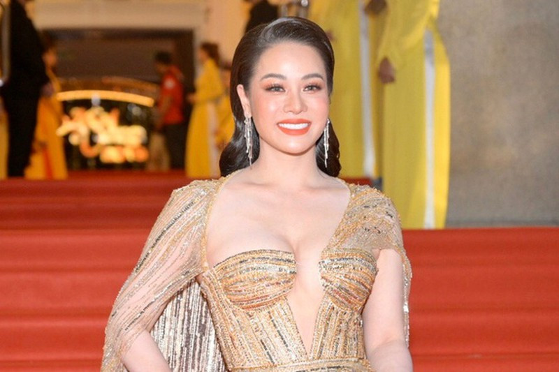 Nhật Kim Anh bị công ty xây dựng lừa gạt, giao hàng kém chất lượng rồi ôm tiền bỏ chạy