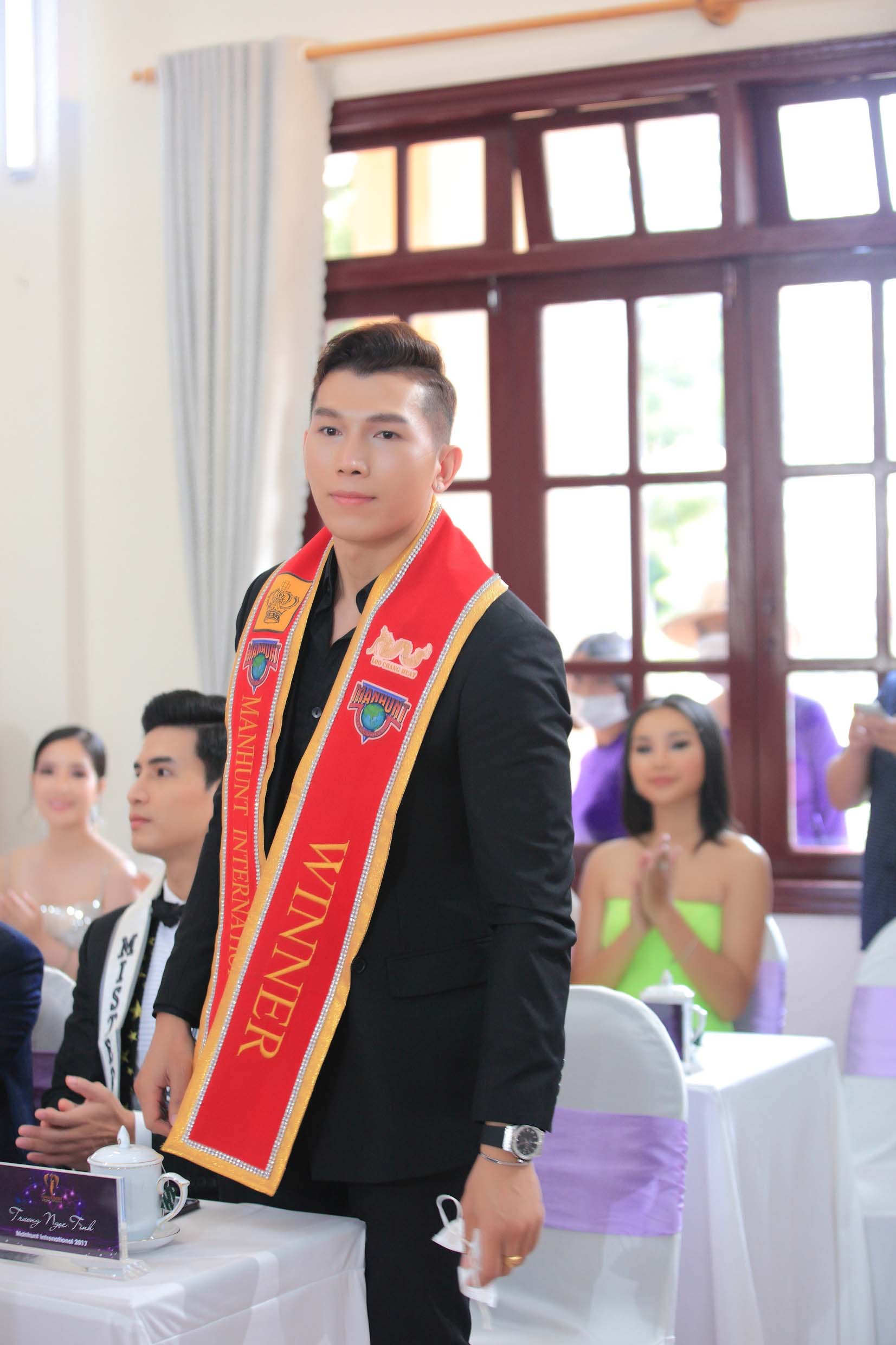 Manhunt International 2017 - Ngọc Tình