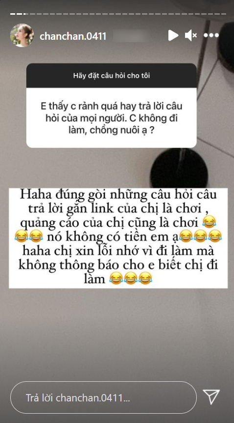 Vợ của 'Streamer giàu nhất Việt Nam' đáp trả cực gắt khi bị nói rảnh rỗi, không đi làm được chồng nuôi - ảnh 1