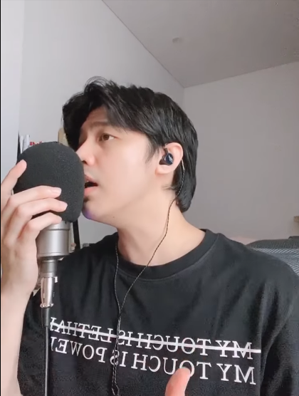 Noo Phước Thịnh hát lại ca khúc hơn thập kỉ, fan say lòng bày tỏ: 'Bài có thể quên nhưng anh thì mãi nhớ' - ảnh 2