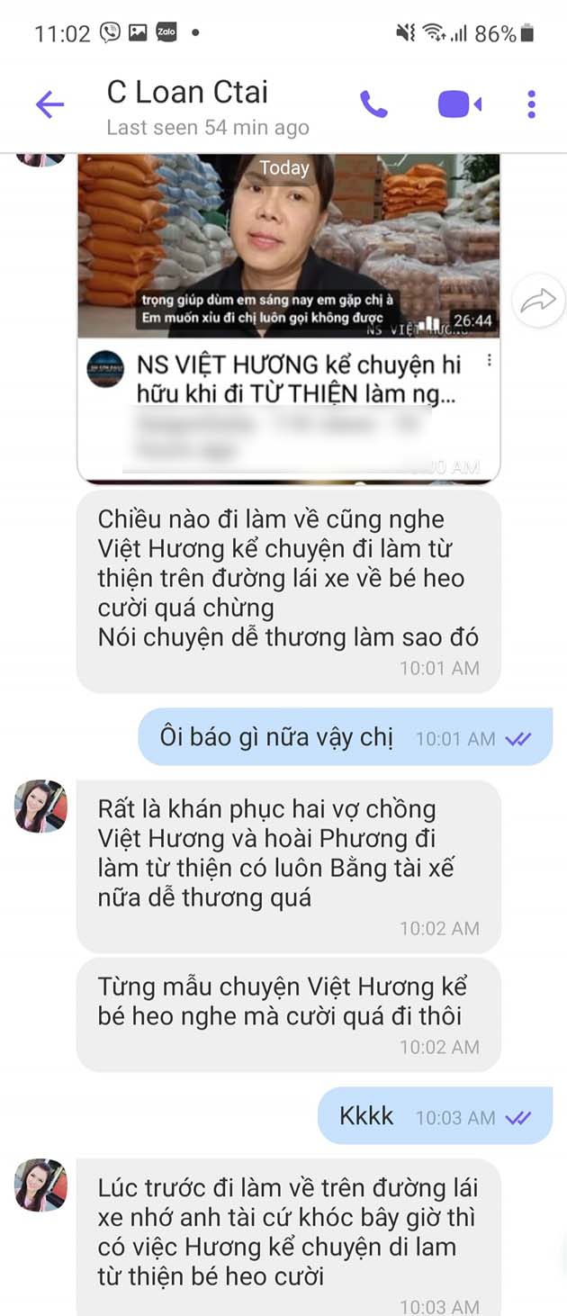 Vợ Chí Tài khen Việt Hương nức nở, thay đổi thói quen nhớ chồng bằng tiếng cười nhờ đàn em Vợ Chí Tài khen Việt Hương nức nở, thay đổi thói quen 'nhớ chồng' bằng tiếng cười nhờ đàn em - ảnh 1