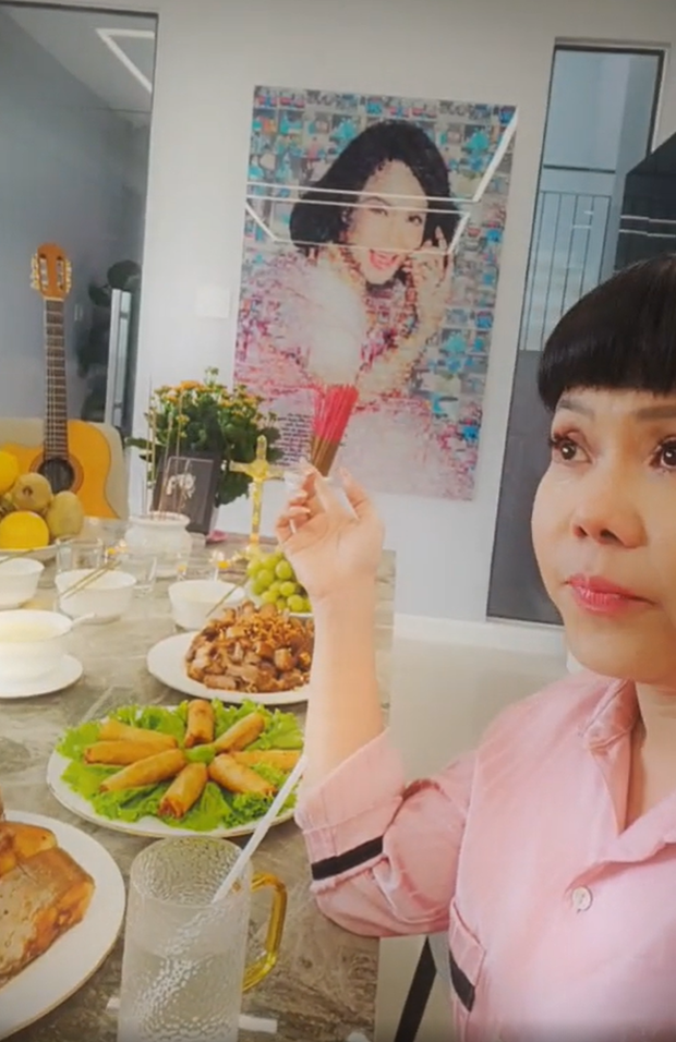 Trizzie Nguyễn đang thuyết phục bà xã Chí Tài đi hát trở lại để nguôi ngoai nỗi nhớ chồng