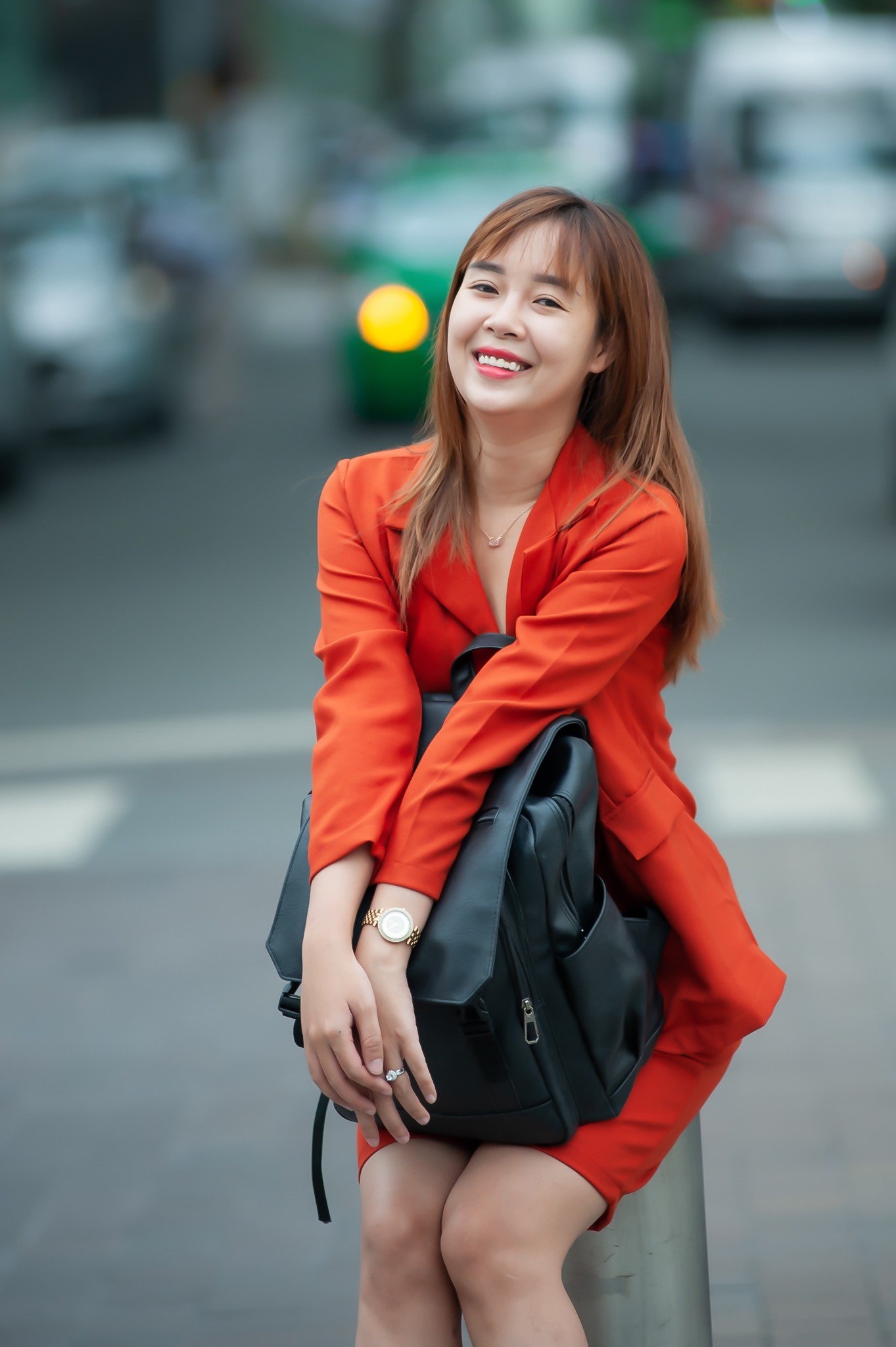 Phạm Huỳnh Hoa Lài – Nữ biên tập ghi điểm với phong cách thời trang đa dạng - ảnh 1