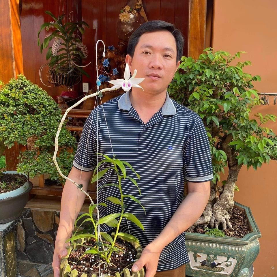 Nguyễn Ngọc Vương – Nghệ nhân với niềm đam mê cháy bỏng cho dành hoa lan