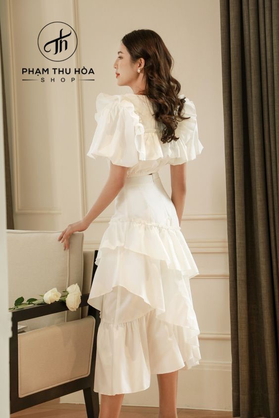 Shop Phạm Thu Hòa giúp chị em phụ nữ đẹp từ nhà ra phố Set phối quyến rủ tone set tone từ Phạm Thu Hòa Shop cung cấp