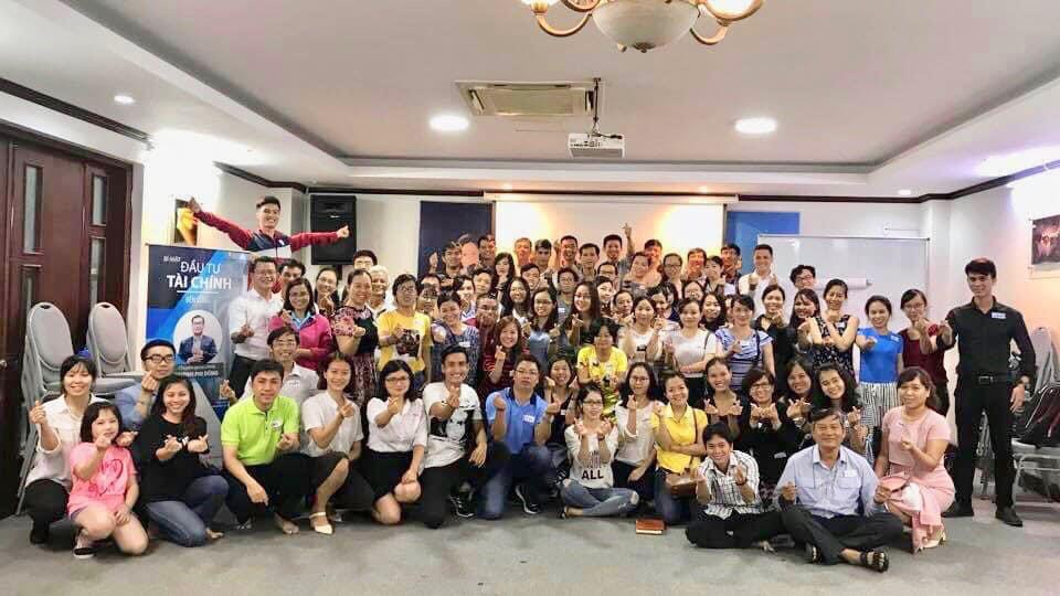 CEO của Tony Robbins Việt Nam vươn lên từ tuổi thơ nghèo khó - ảnh 2