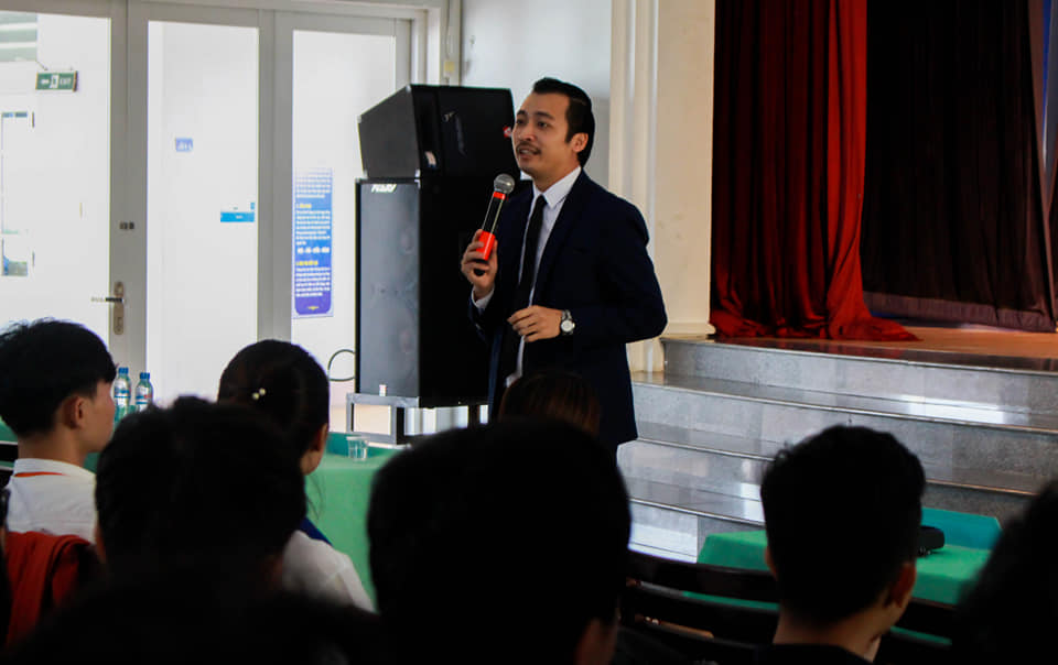 CEO Nguyễn Thành Tiến chia sẻ chiến lược kinh doanh và đầu tư thực tế trong thời đại 4.0 - ảnh 1
