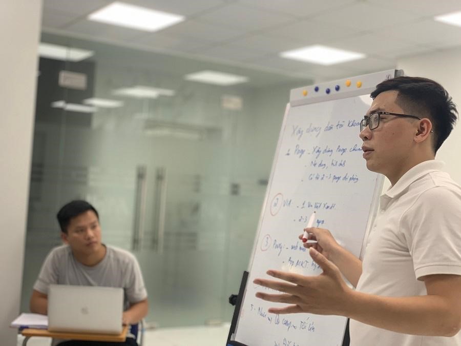Nguyễn Minh Nguyên Marketing và hành trình theo đuổi đam mê để chạm đến thành công