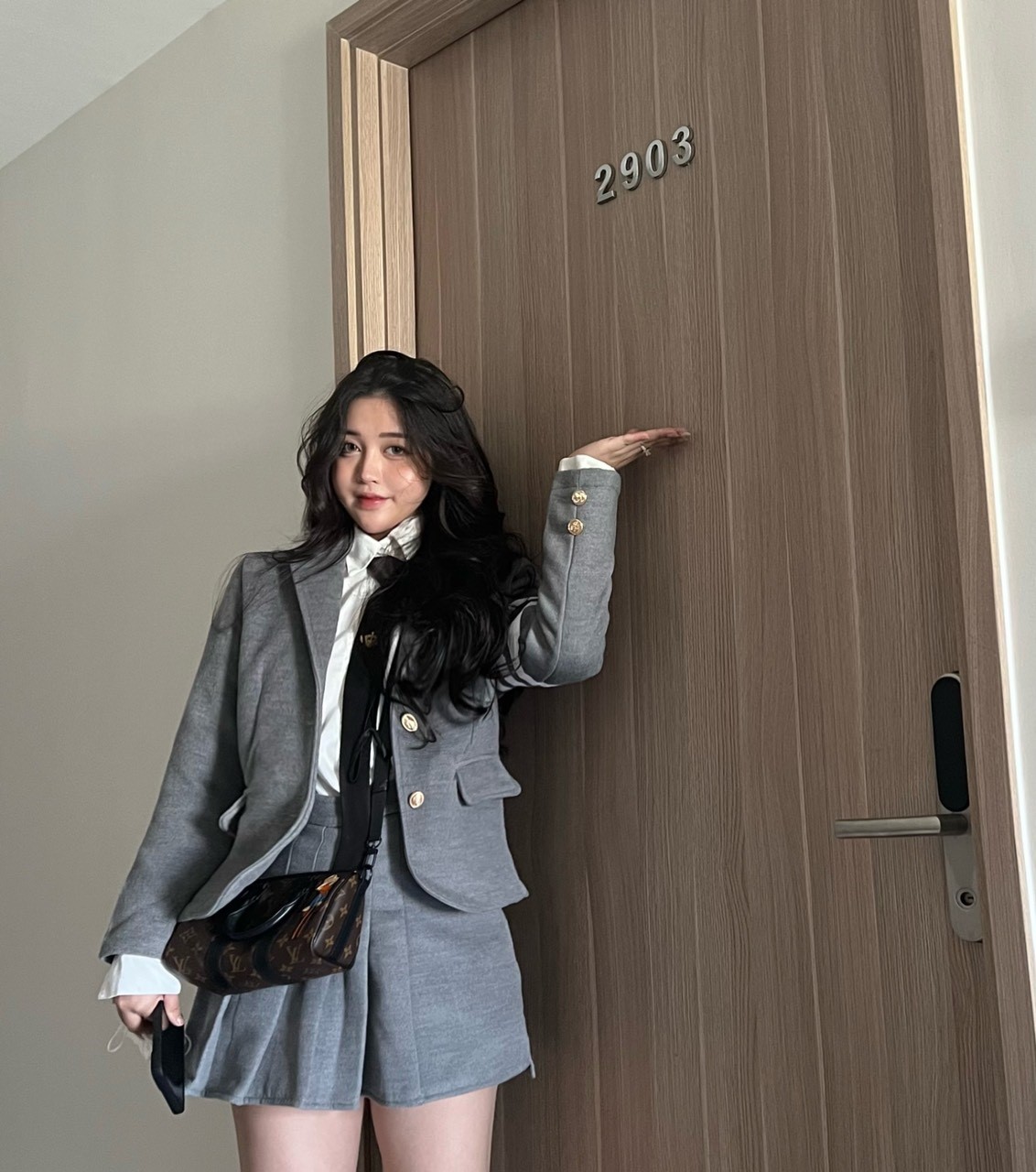 Rich kid tự thân sắm nhà riêng ở tuổi 18 Sở hữu nhà riêng ở độ tuổi còn rất trẻ