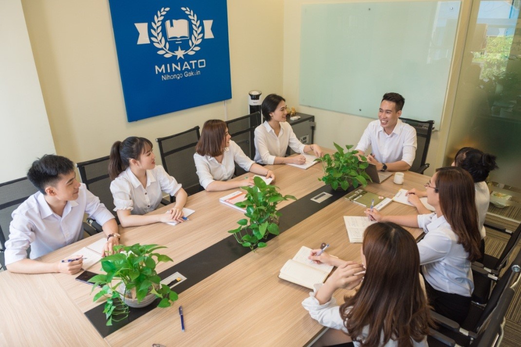 CEO Nguyễn Ngọc Tiệp Minato luôn vì lợi ích và tương lai của học viên
Anh cùng các cộng sự làm việc tận tâm, nhiệt huyết vì học viên