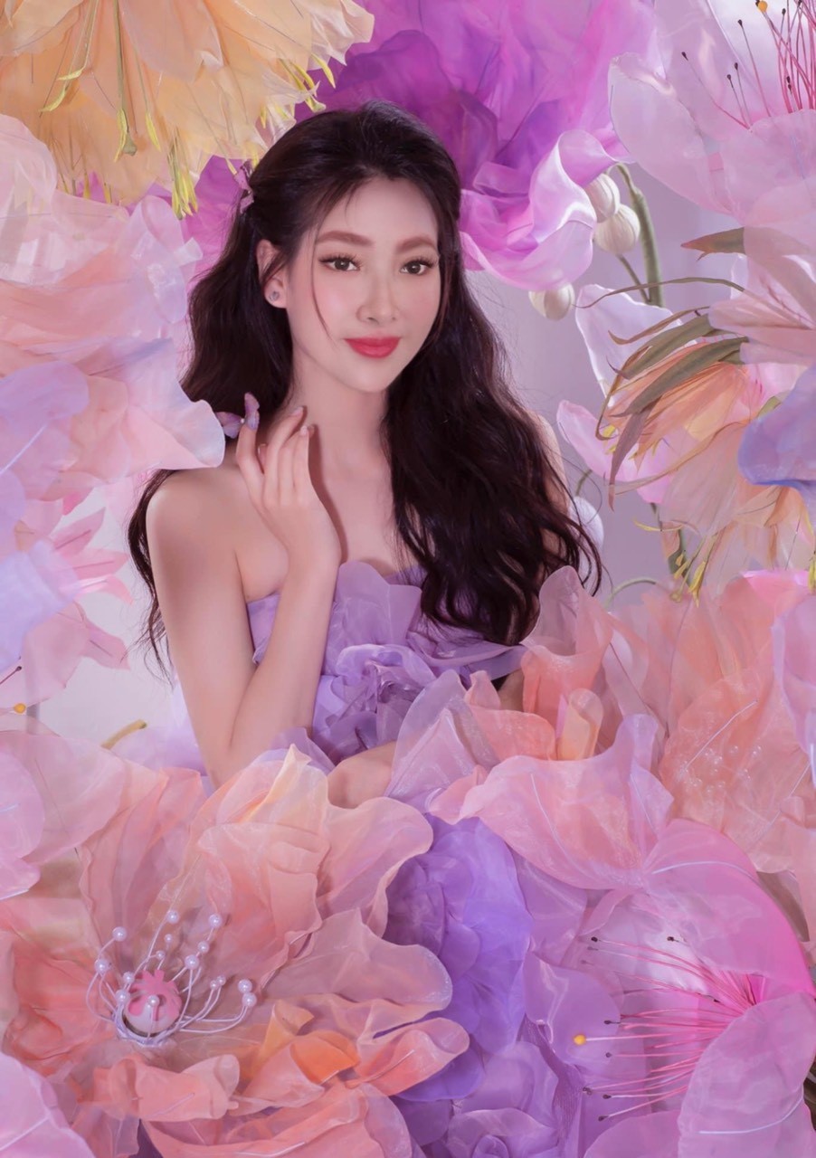 Hot girl Lê Thị Linh: Nổi tiếng trên mạng với vẻ ngoài xinh đẹp tài năng