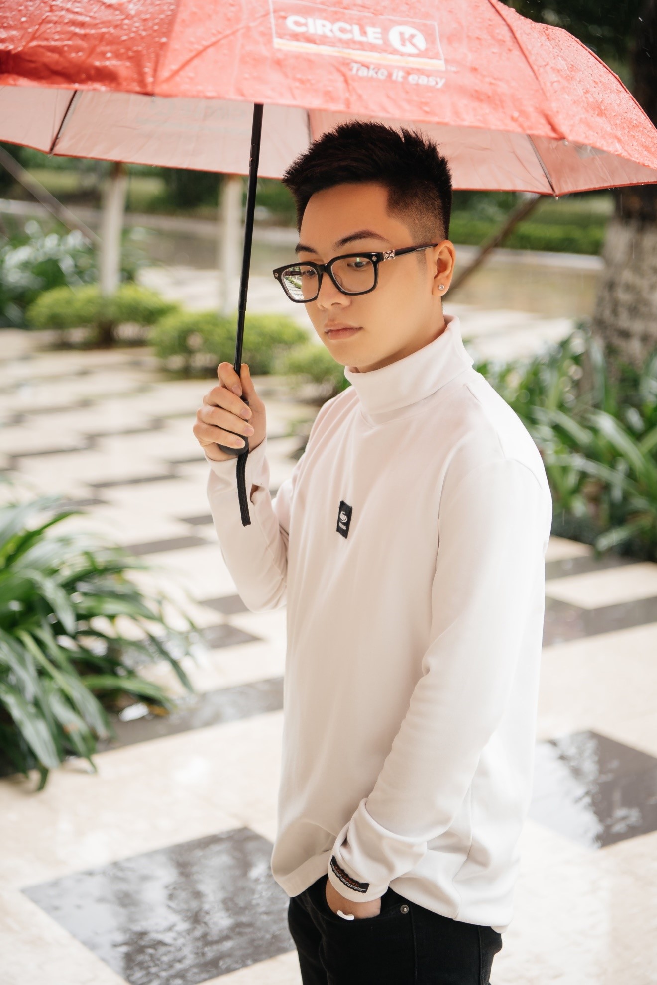 Hot boy Trương Hoài Nam: hành trình đam mê nghệ thuật