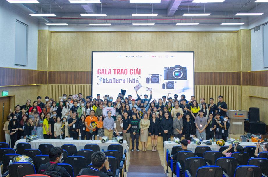 Fotomarathon 2022 - Thi tài nhiếp ảnh cùng Câu lạc bộ Truyền thông Cóc Sài Gòn