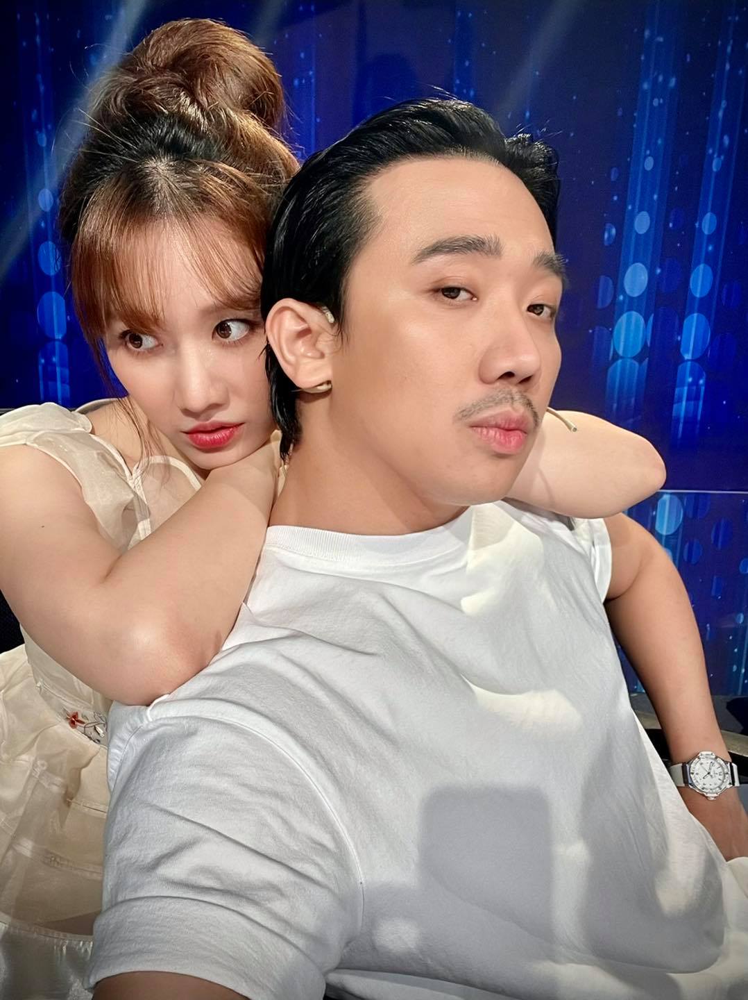Kỷ niệm 5 năm kết hôn, Hari Won hỏi Trấn Thành có muốn gia hạn không? Kỷ niệm 5 năm kết hôn, Hari Won hỏi Trấn Thành có muốn gia hạn không?