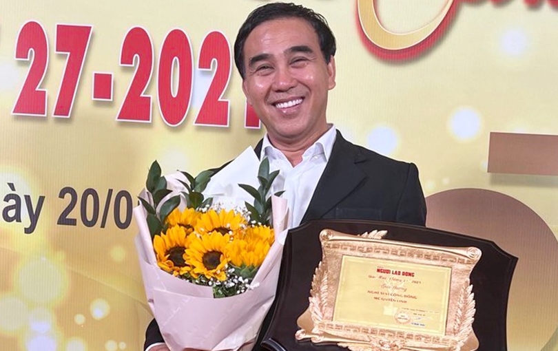 MC Quyền Linh nhận giải Nghệ sĩ vì cộng đồng, CĐM gật gù: Thế này mới là nghệ sĩ chân chính!