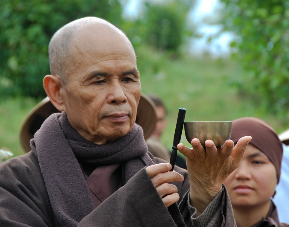 Thiền sư Thích Nhất Hạnh để lại di nguyện trước khi về miền cực lạc: 'Đừng xây tháp mộ gì cho Thầy cả'.